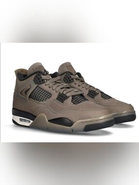 Air Jordan Retro 4  Men's Cave Stone High-Top Sneakers with Black Accents